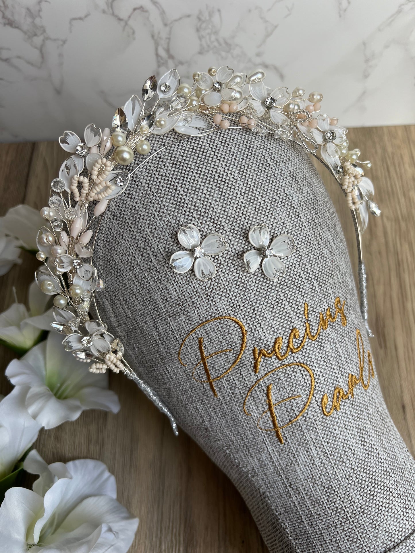 OPHELIA BRIDAL CROWN OPHELIA BRIDAL CROWN Precius pearls