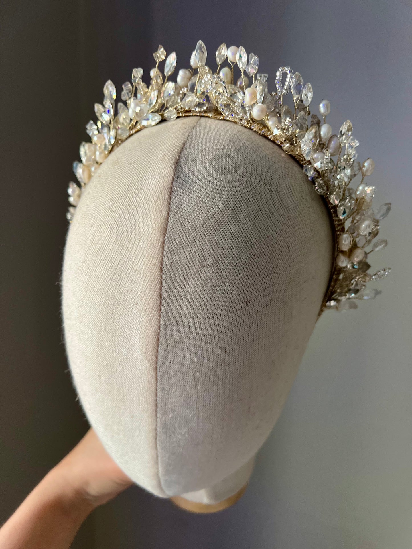 Alice Flower Tiara Full Crown™ Alice Flower Tiara Full Crown™ Precius pearls