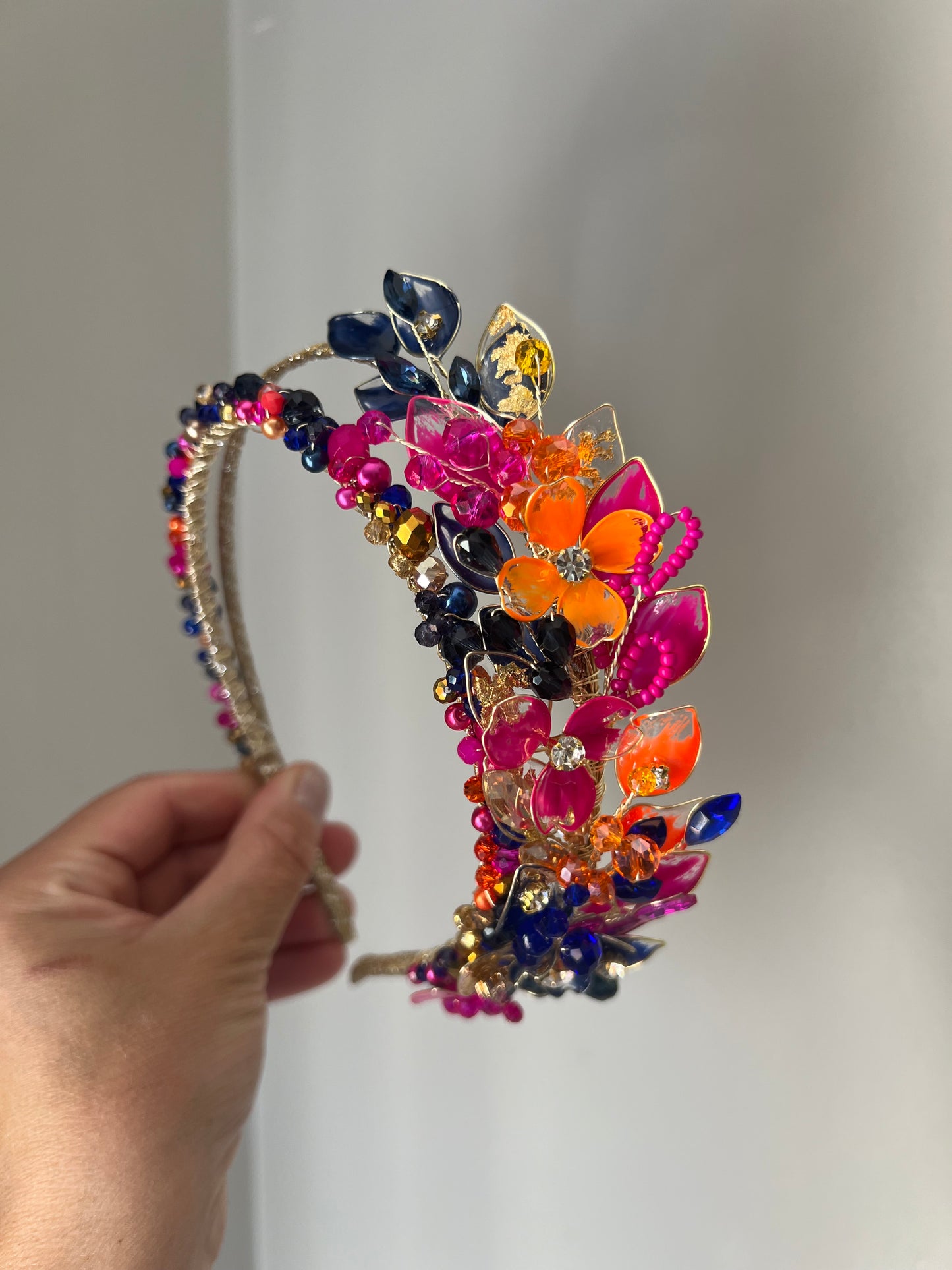 Navy, Orange and Fucshia halo Navy, Orange and Fucshia halo Precius pearls