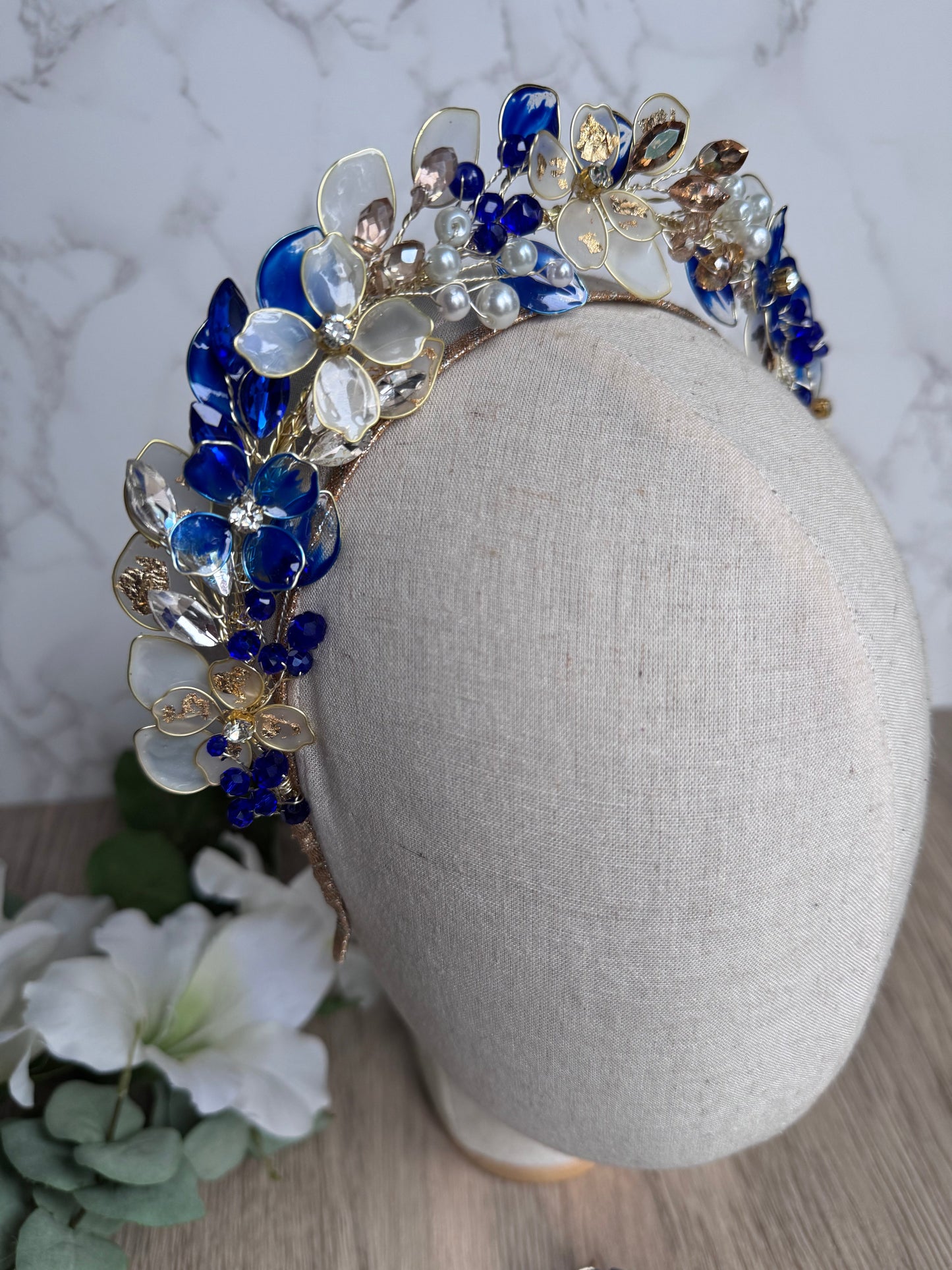 Royal blue, white and Gold halo headpiece Royal blue, white and Gold halo headpiece Precius pearls