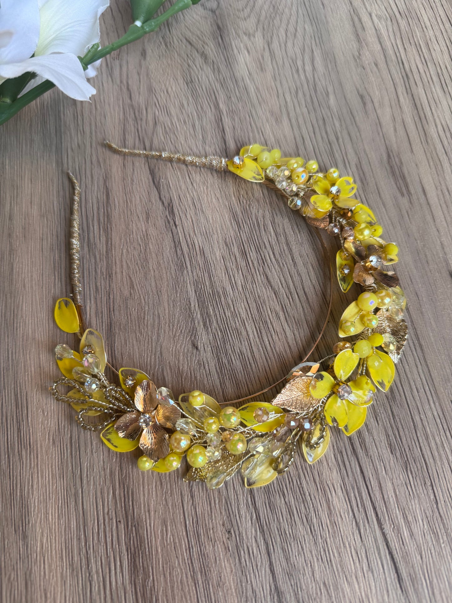 Yellow and Gold Halo Yellow and Gold Halo Precius pearls